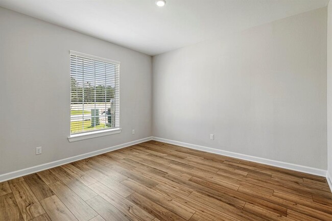 Building Photo - 15667 Honey Cv Dr