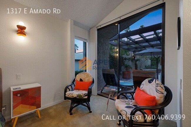 Building Photo - 1317 E Amado Rd