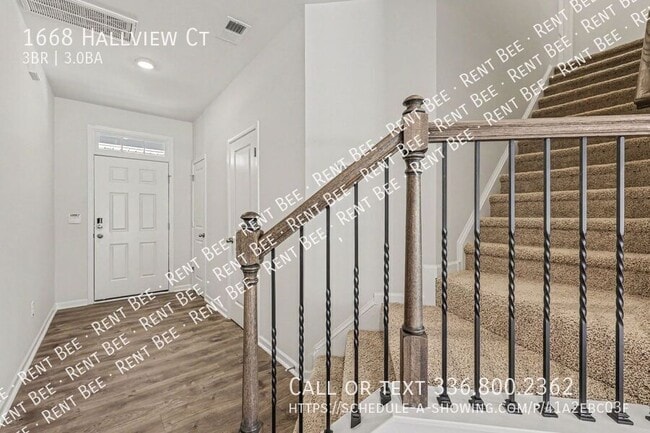 Building Photo - 1668 Hallview Ct