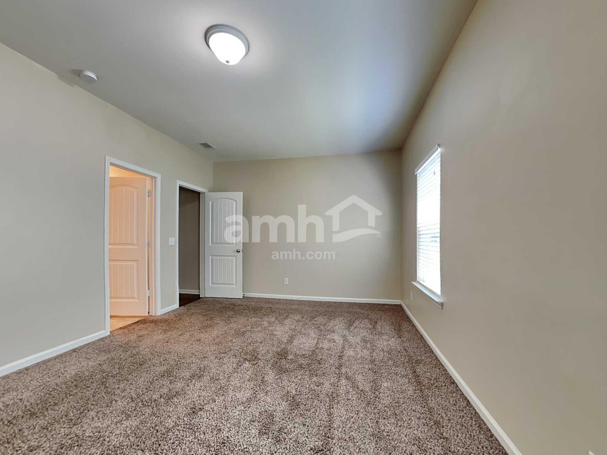 Building Photo - 122 Green Paddock Cir