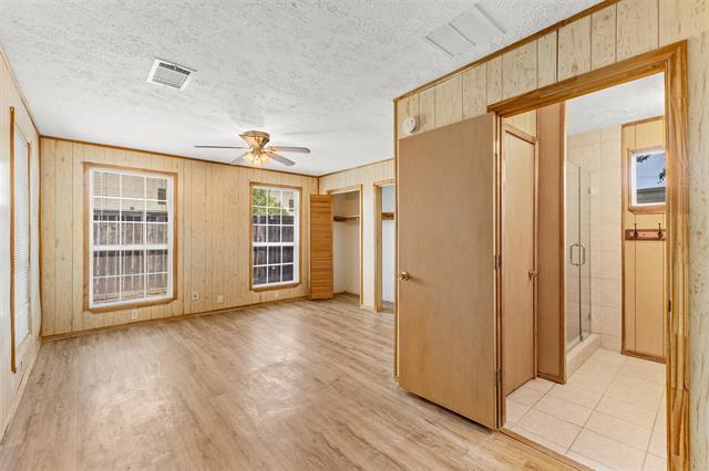 Building Photo - 929 Meadow Mead Dr