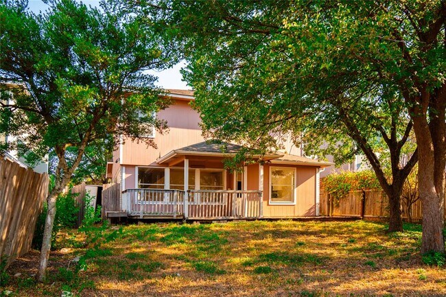Building Photo - 15224 Sarah's Creek Dr