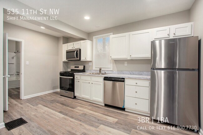 Building Photo - 535 11th St NW