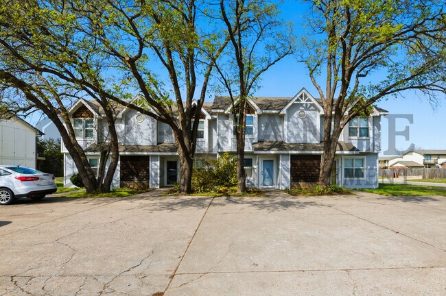 Building Photo - 7302-2 West Douglas Avenue