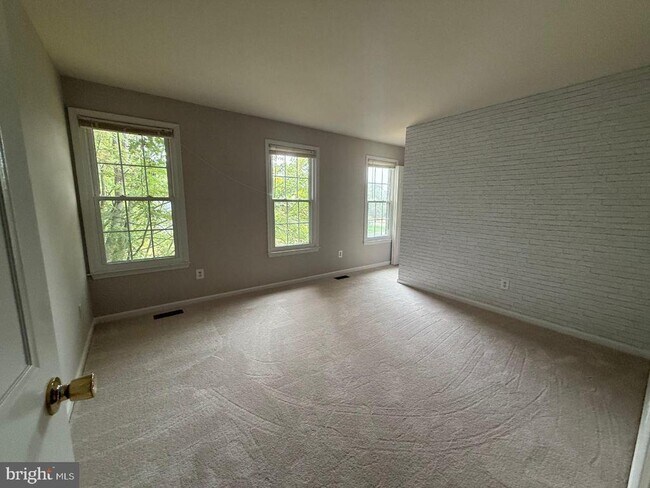 Building Photo - 3310 Applegrove Ct