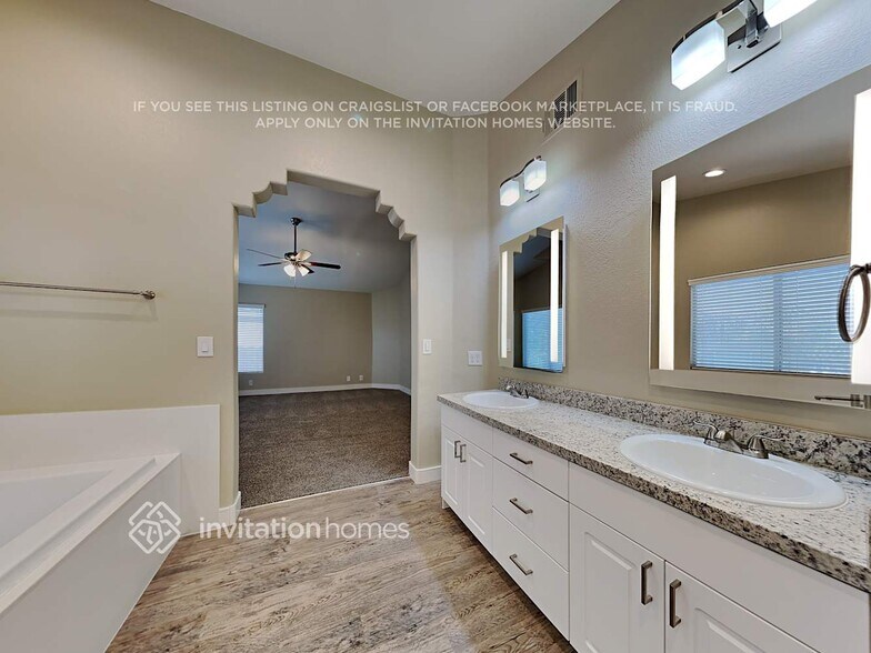 Building Photo - 2622 Heartland Ave