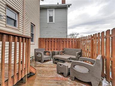 Building Photo - 755 6th St