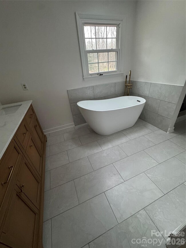 Building Photo - 4448 Stryker Dr