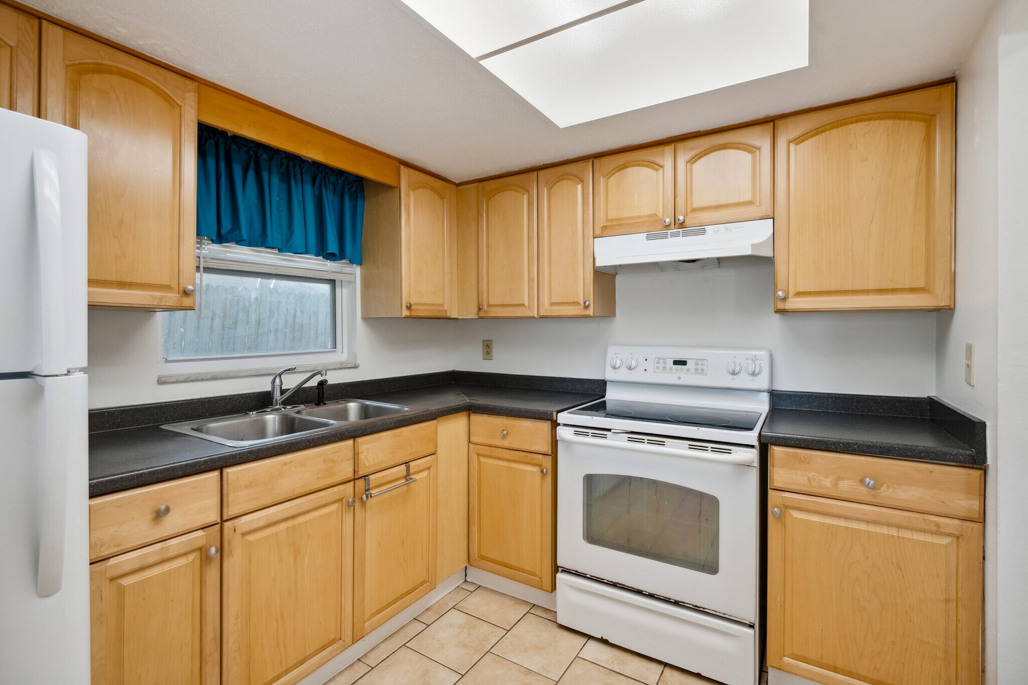Building Photo - 1108 Amble Ln
