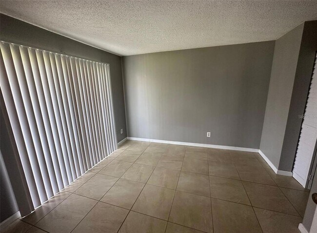 Building Photo - 2340 Huntington Green Ct