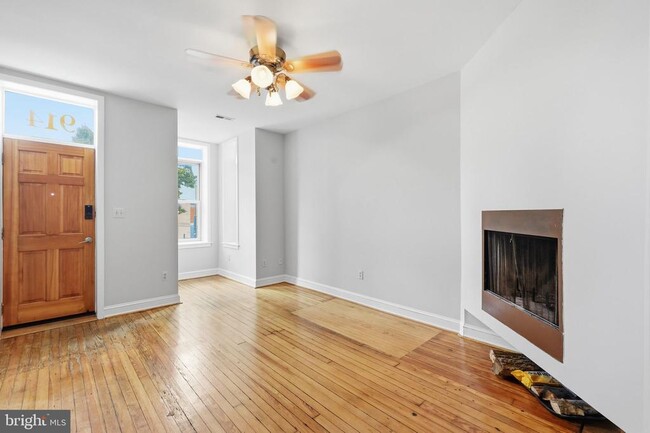 Building Photo - 914 N St NW
