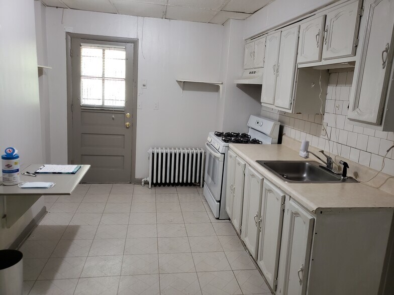 Building Photo - 1505 Vermont Ave NW