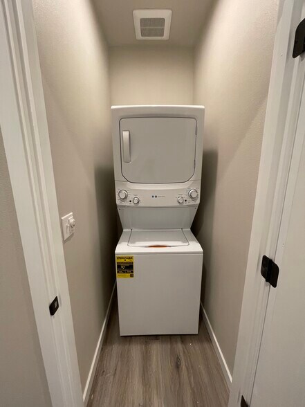 Building Photo - 5708 79th St W