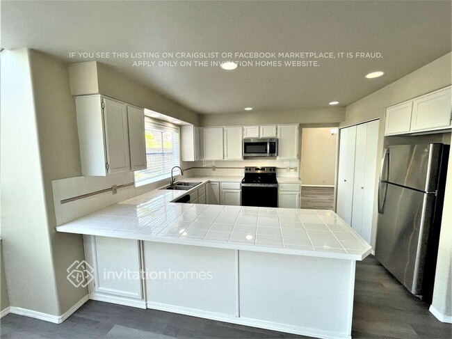 Building Photo - 746 S 32nd St