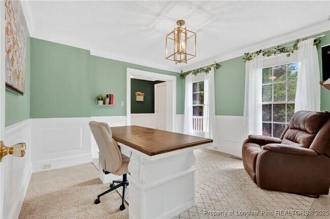 Building Photo - 427 Newburgh Dr