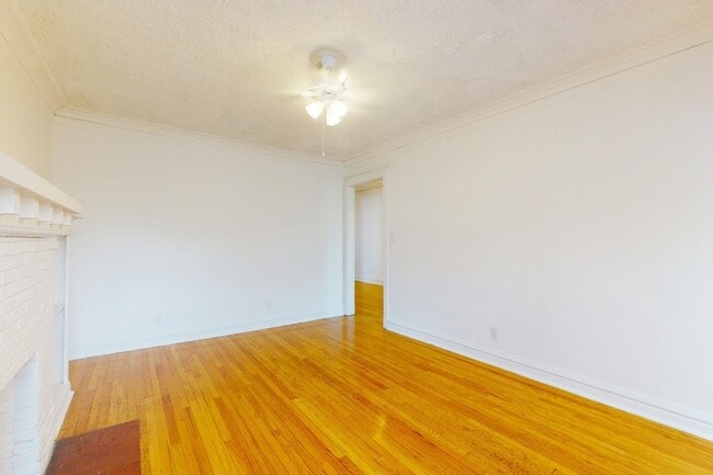 Floorplan - 5452 S. Ellis Avenue