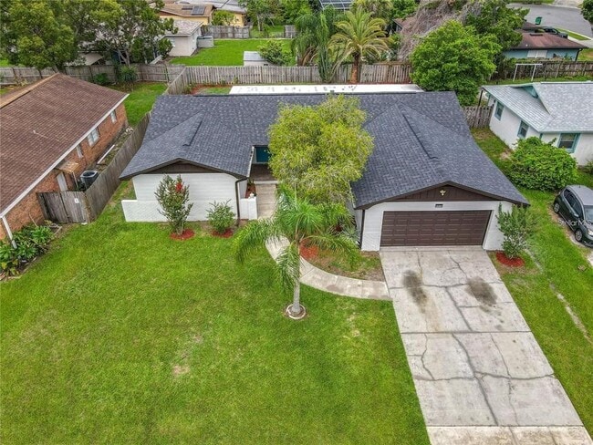 Building Photo - 8676 Hillside Dr