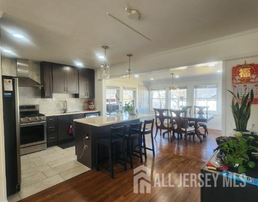 Building Photo - 1925 Verona Ave