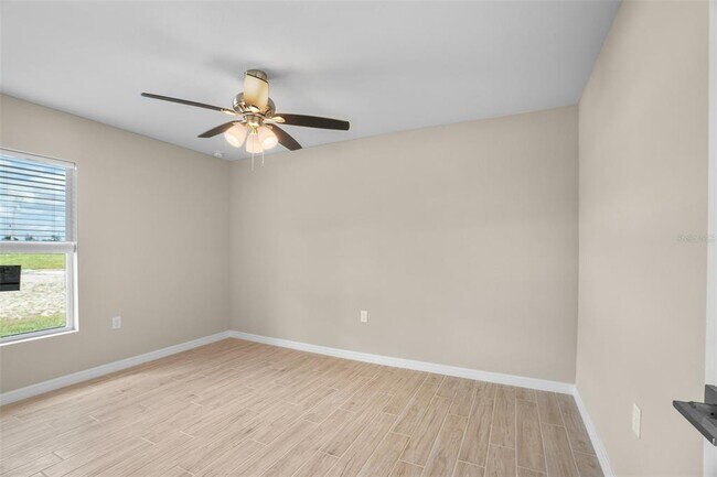 Building Photo - 3346 NE 21st Pl