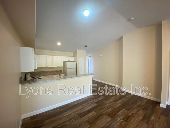 Building Photo - 4822 28th St SW