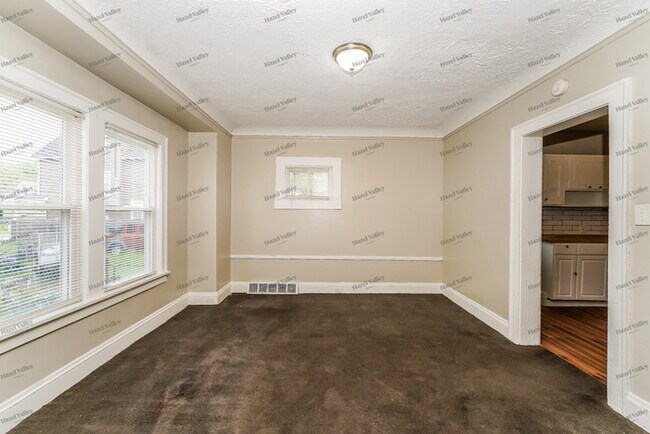 Building Photo - 10811 Sprague Ave
