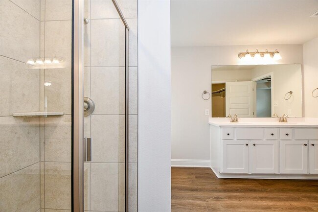 Building Photo - 2700 Diamond Reef Ln