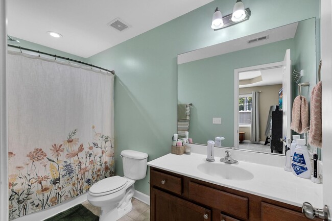 Building Photo - 3 Bedroom Ranch in Oyster Landing