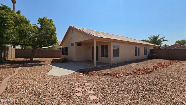 Building Photo - 10225 N 94th Ln