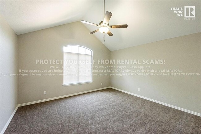 Building Photo - 758 W Breeze Cove