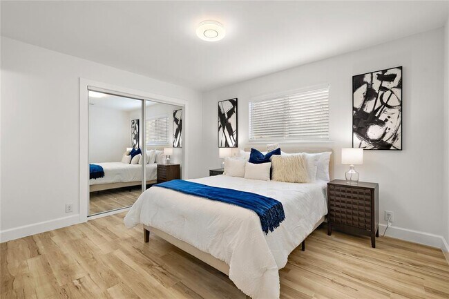 Building Photo - 2927 Norwood Hill Rd