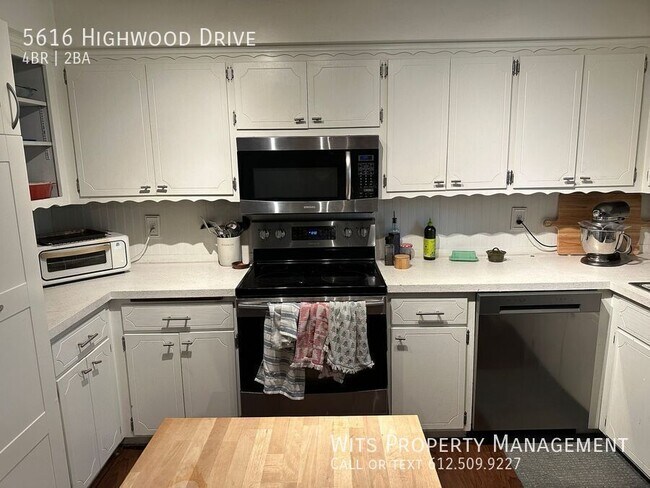 Building Photo - 5616 Highwood Dr