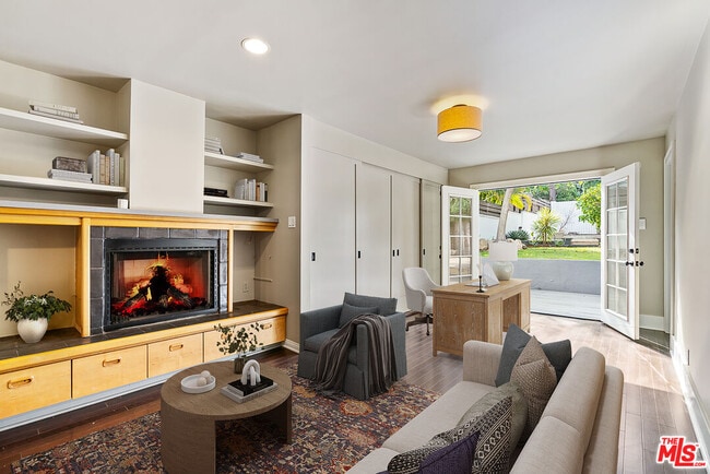 Building Photo - 4920 Marathon St