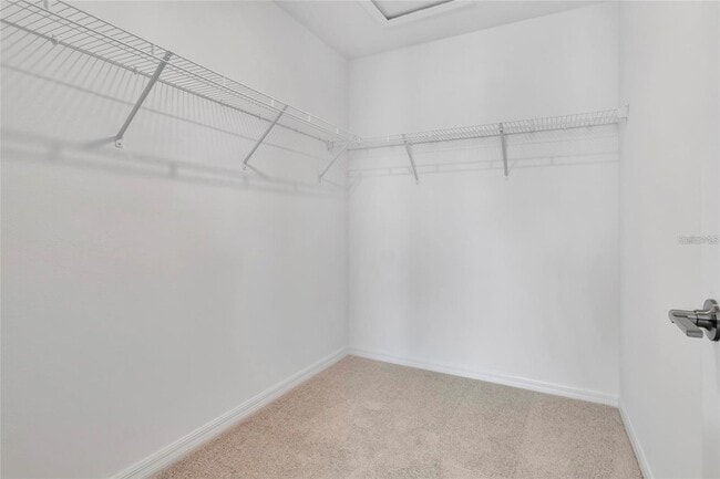 Building Photo - 2596 Penguin Blvd