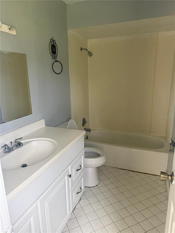 Building Photo - 5207 Via Hacienda Cir