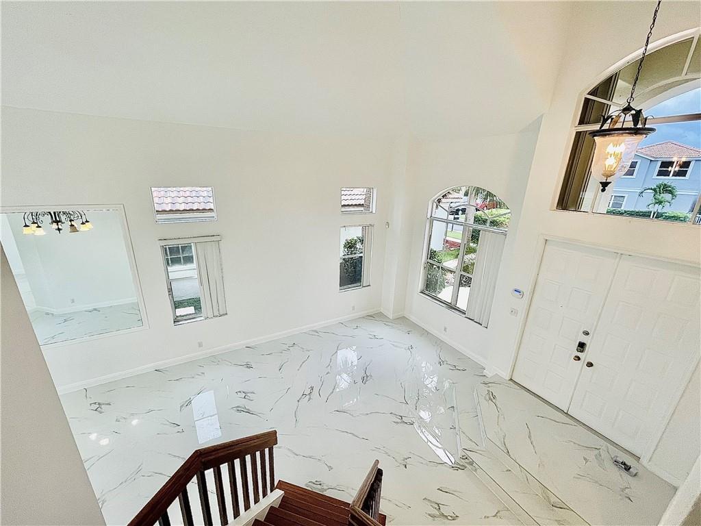 Building Photo - 11041 Harbour Springs Cir