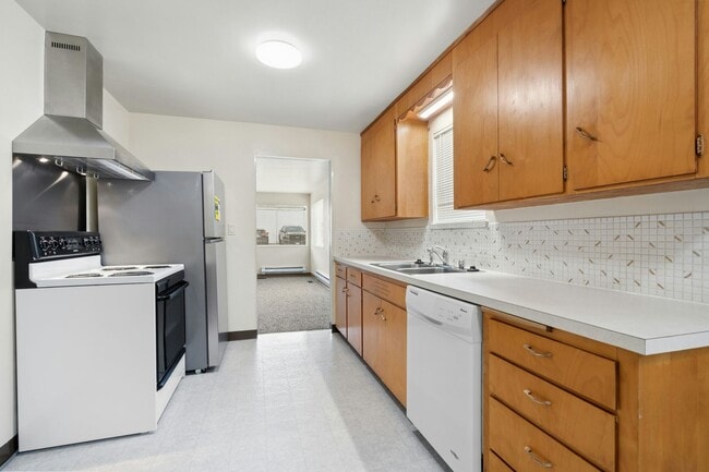 Building Photo - 3bd/2ba Seattle Home