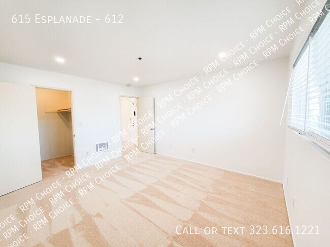 Building Photo - 615 Esplanade-612