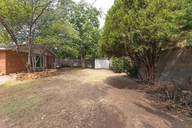 Building Photo - 3202 45th St