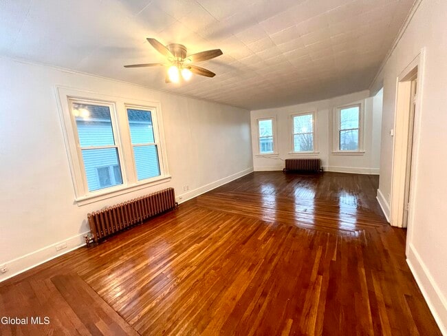 Building Photo - 83 Arnold Ave