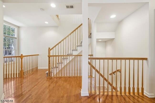 Building Photo - 618 Turlington Ct