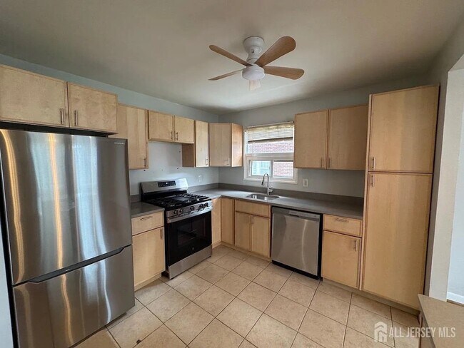 Building Photo - 1038 Kingsland Ln