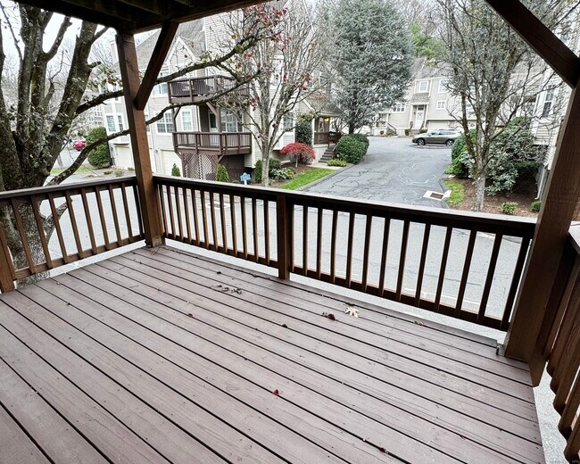 Building Photo - 1118 Foxboro Dr