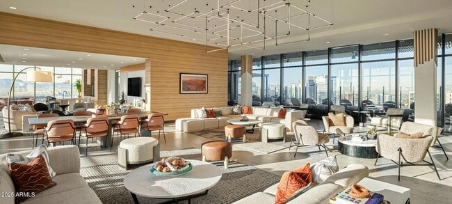 Building Photo - 817 N 6th St