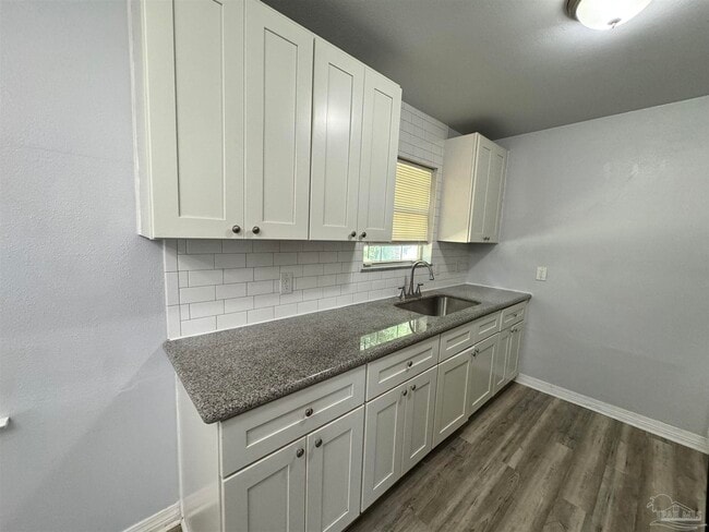 Building Photo - 6130 Syrcle Ave