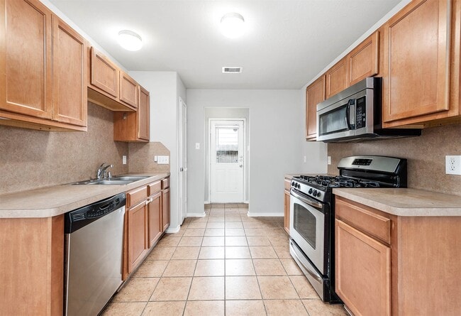 Building Photo - 2831 Maybrook Hollow Ln