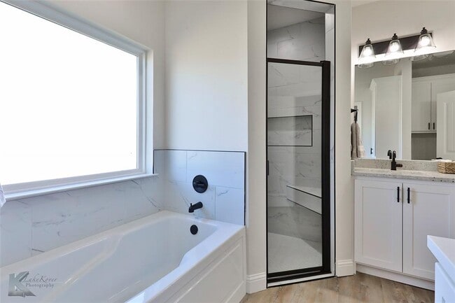 Building Photo - 208 Moon Beam Path