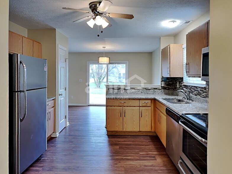 Building Photo - 2571 Allegro Ln