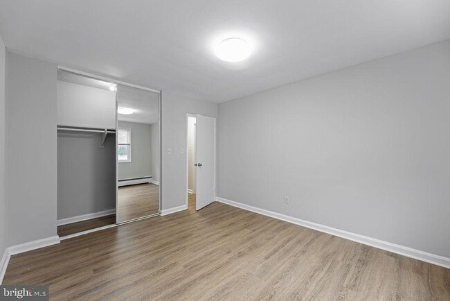 Building Photo - 702 Chaney Dr