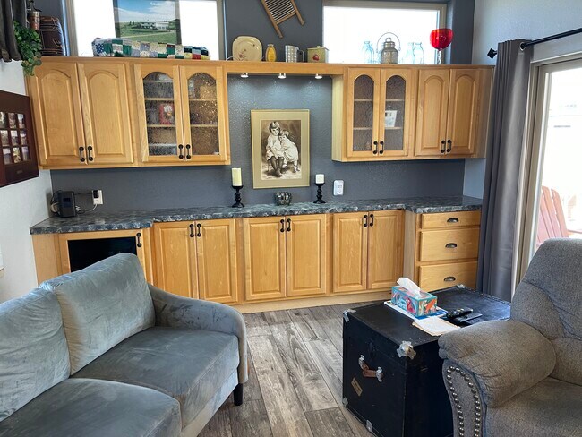 Building Photo - 17200 W Bell Rd