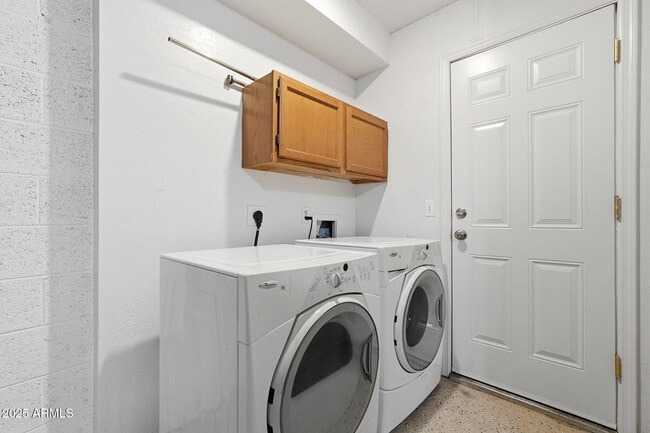 Building Photo - 18002 N 12th St